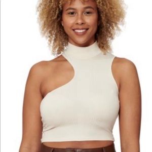 Turtleneck sleeveless crop top